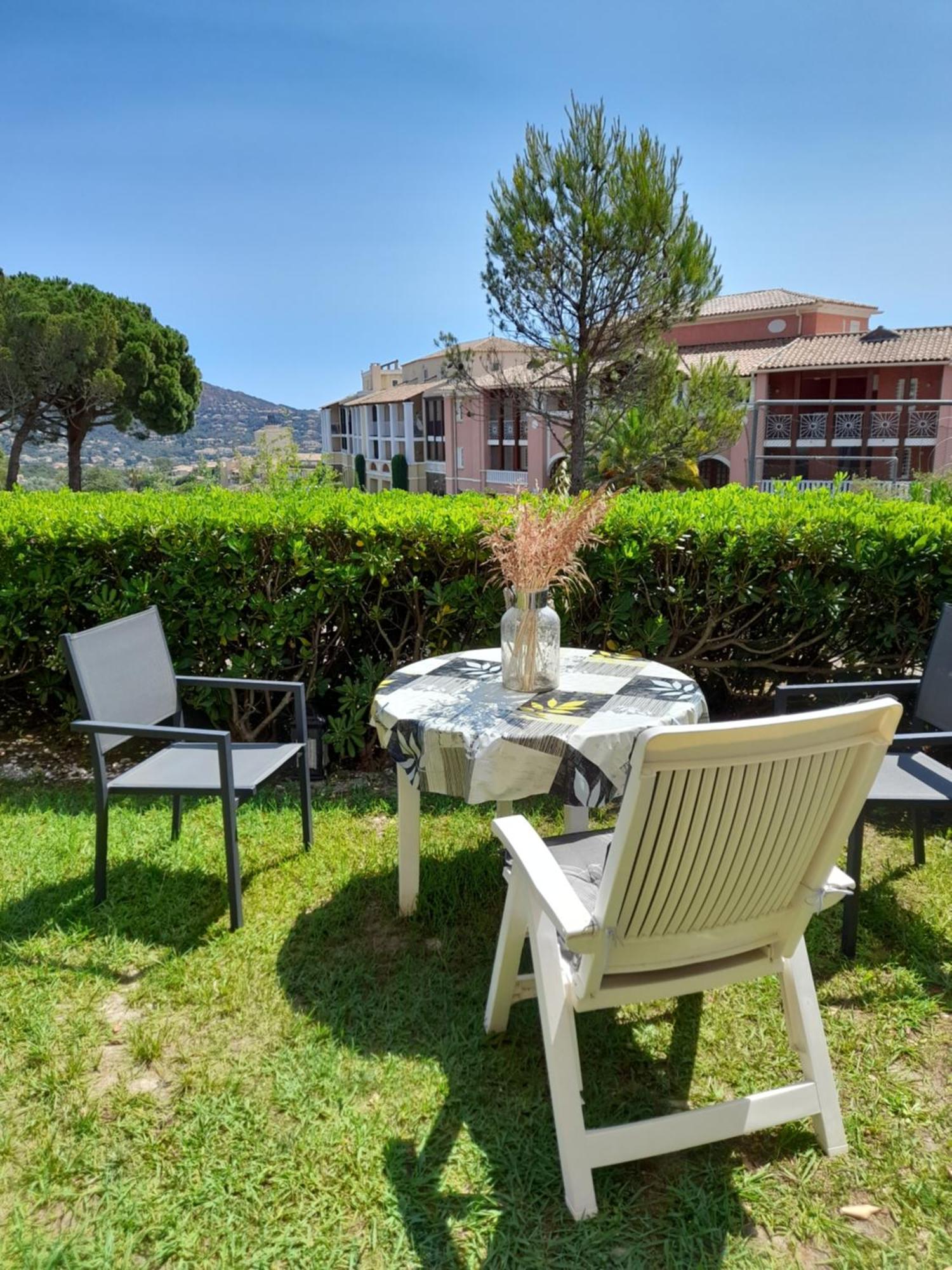 Magic Mer Saint-Raphael (Var) Exterior foto